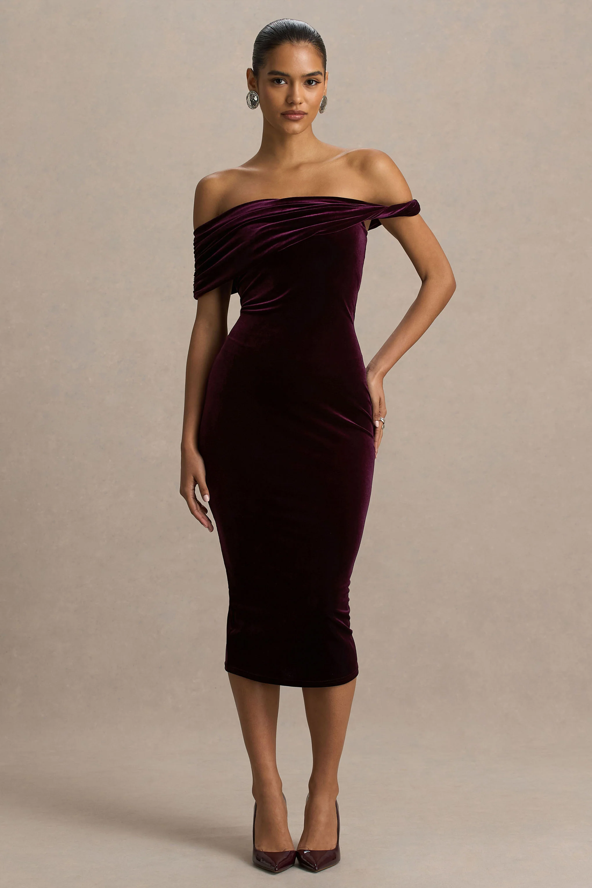 Billie | Burgundy Velvet Bardot-Neck Midi Dress With Twist-Sleeve - Image 4