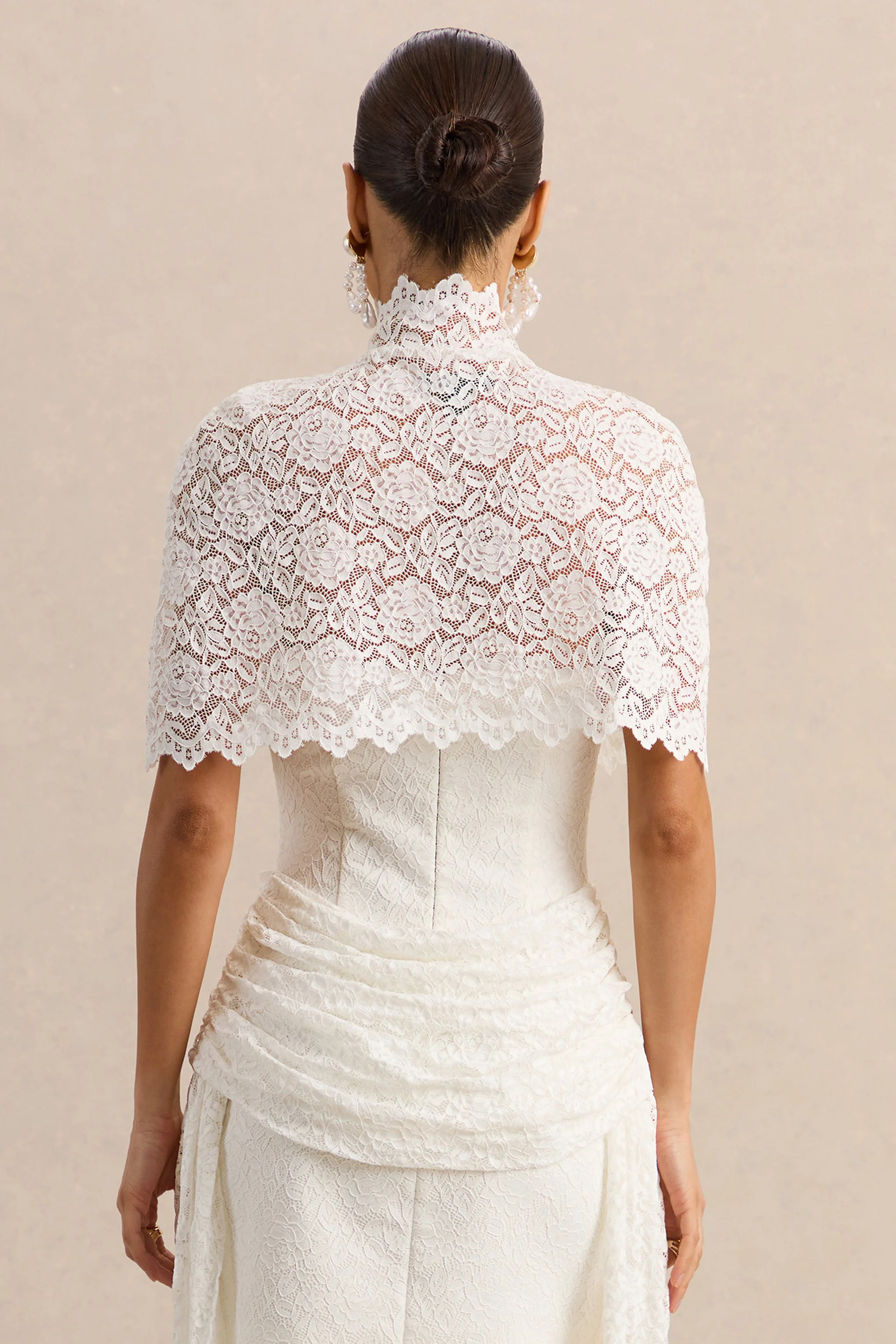 Caliro | White Lace High-Neck Short Cape - Image 2