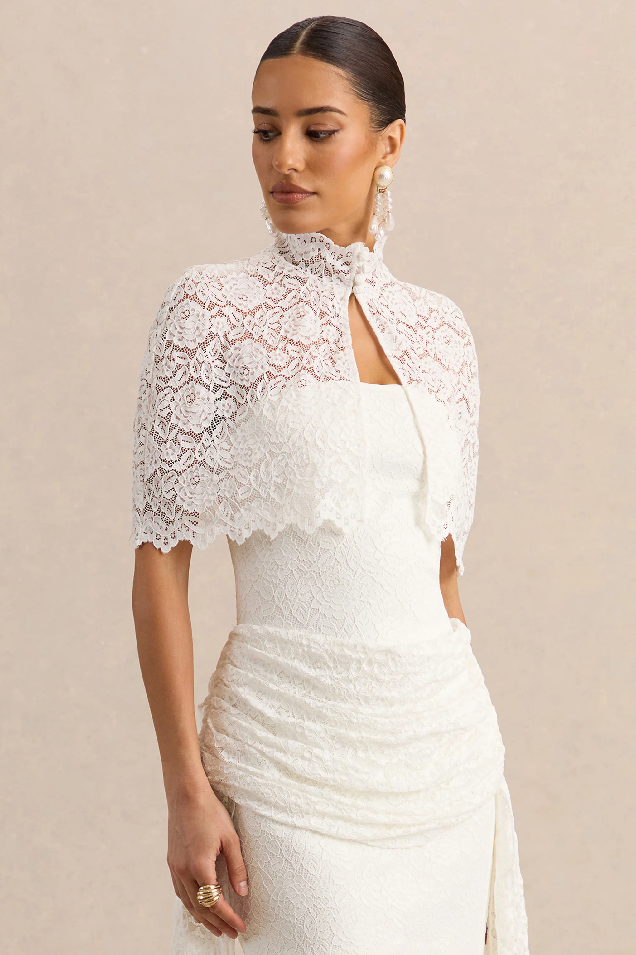 Caliro | White Lace High-Neck Short Cape - Image 5