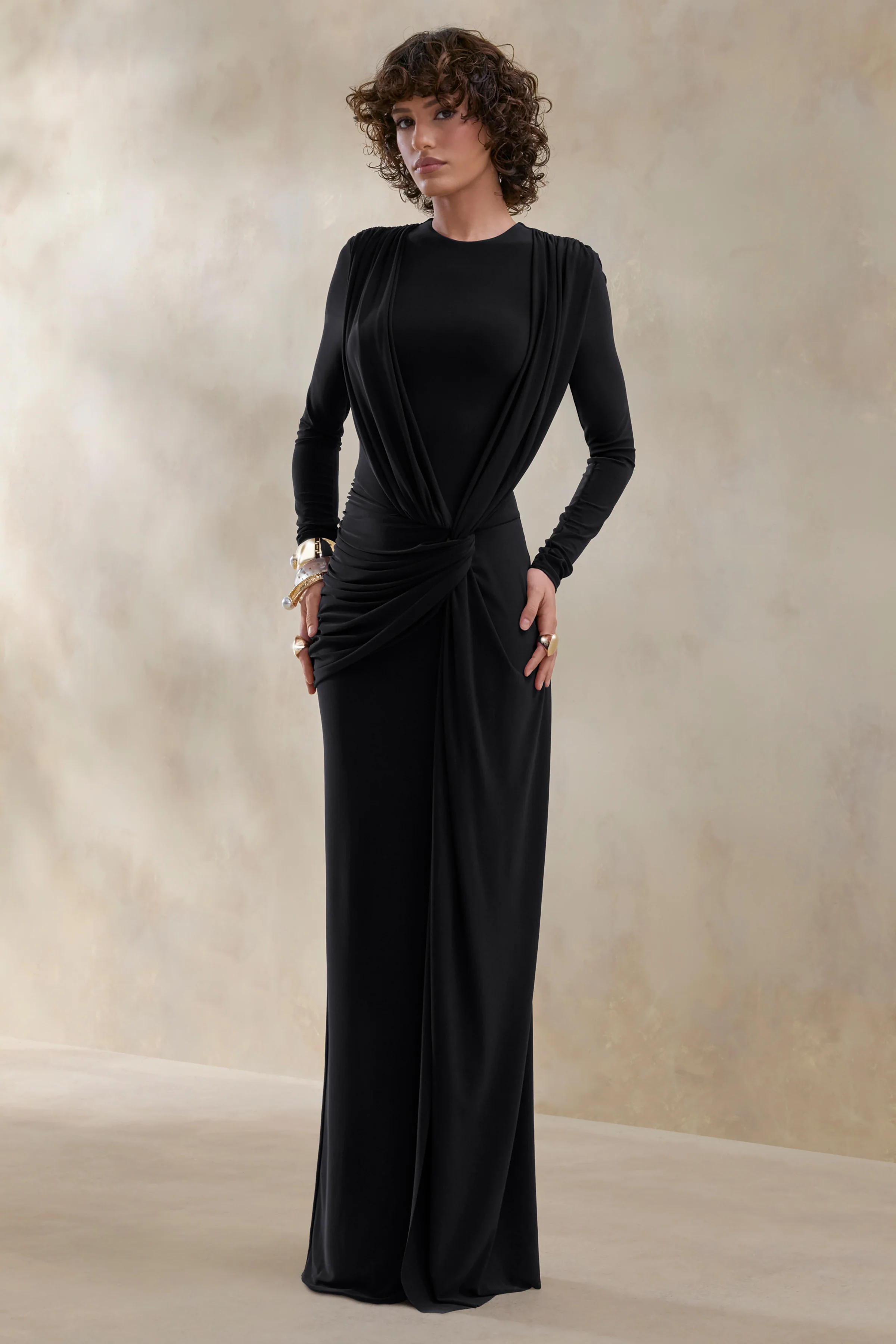 Desirelle | Black Crew-Neck Maxi Dress With Gathered-Detailing - Image 4