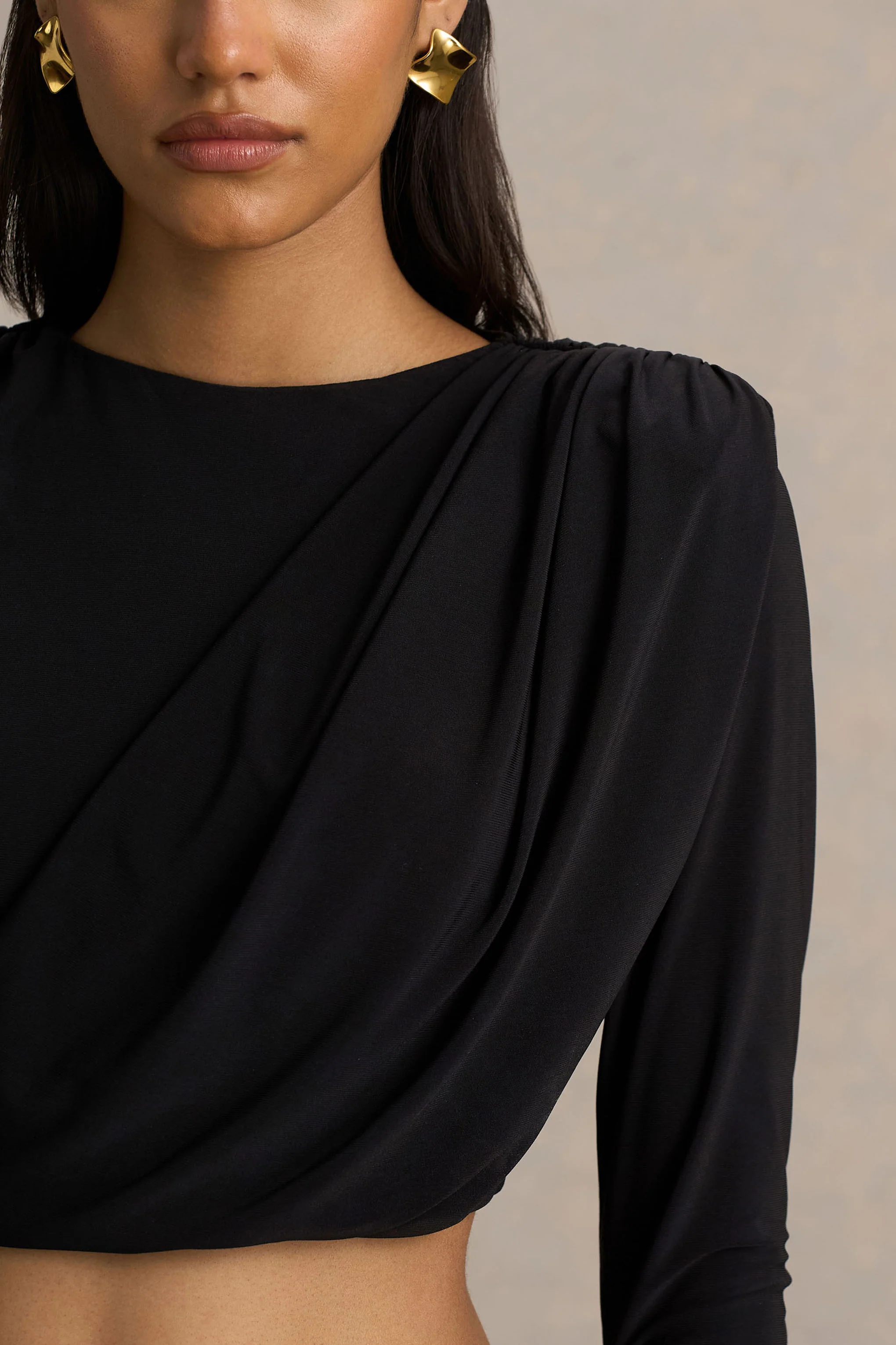 Fluxy | Black Long-Sleeved Crop-Top With Ruched Detailing - Image 4