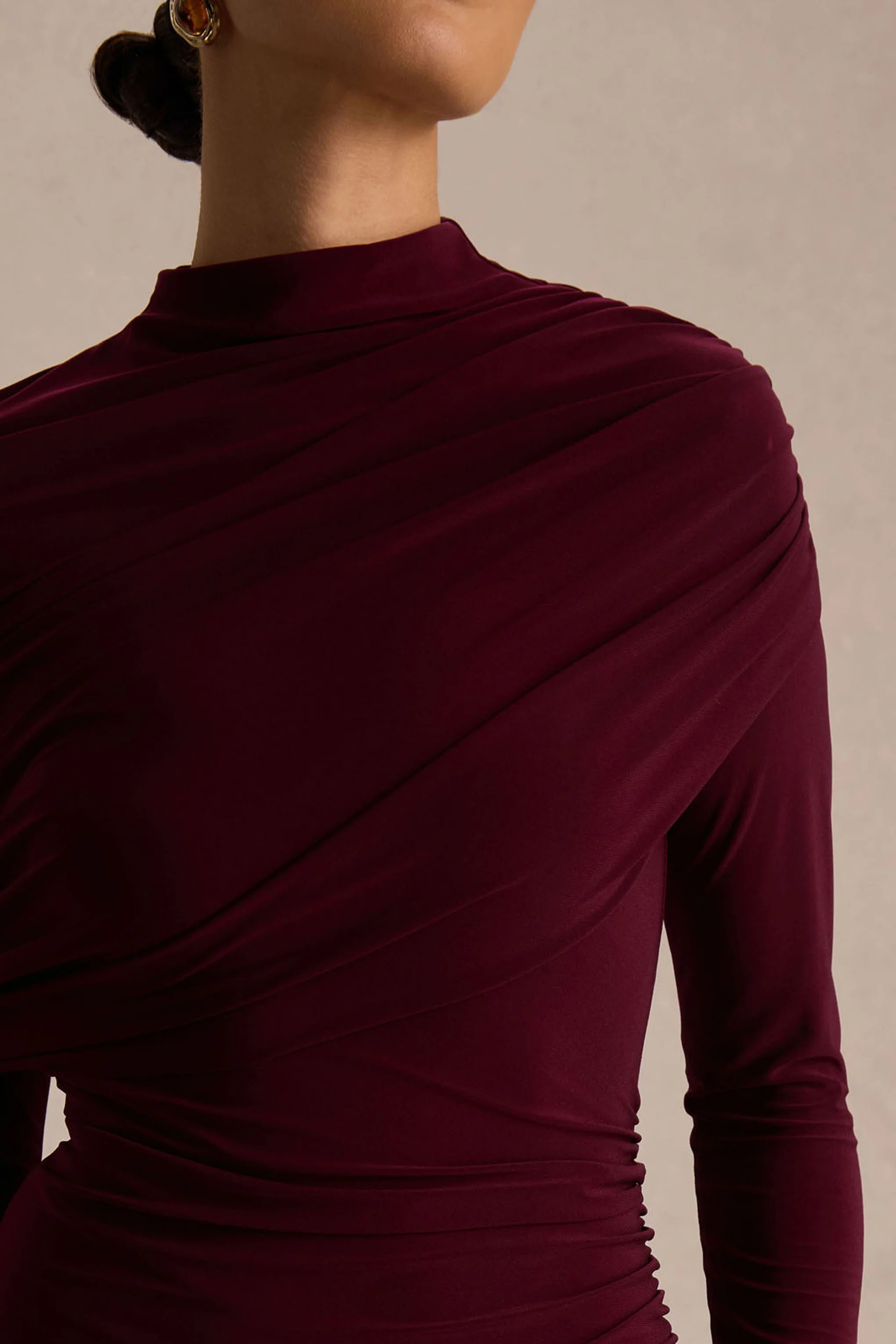 Gatsby | Burgundy High-Neck Maxi Dress With Feather Trim Cuffs - Image 6
