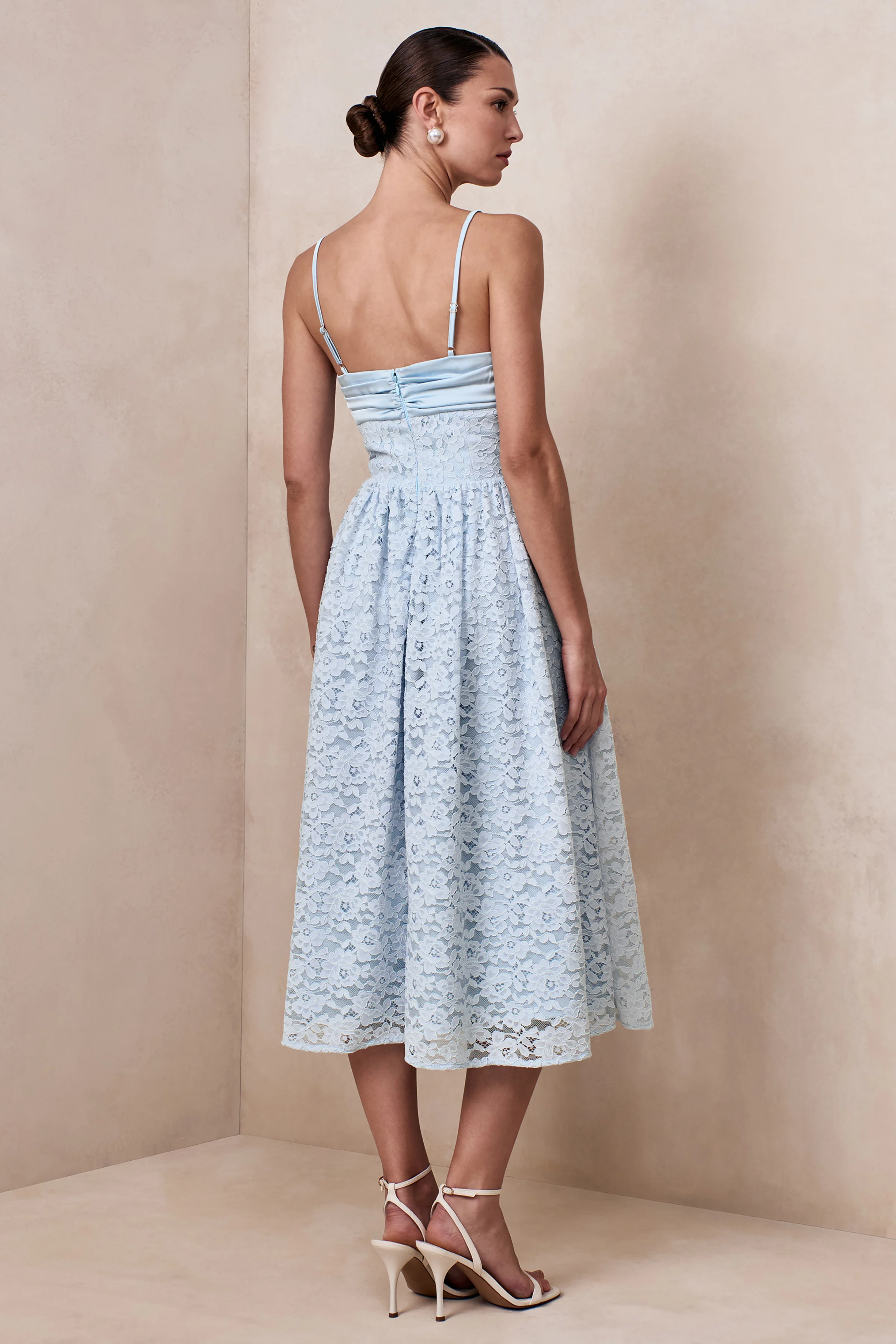 Gloriana | Powder Blue Lace Sweetheart-Neck Midi Dress - Image 2