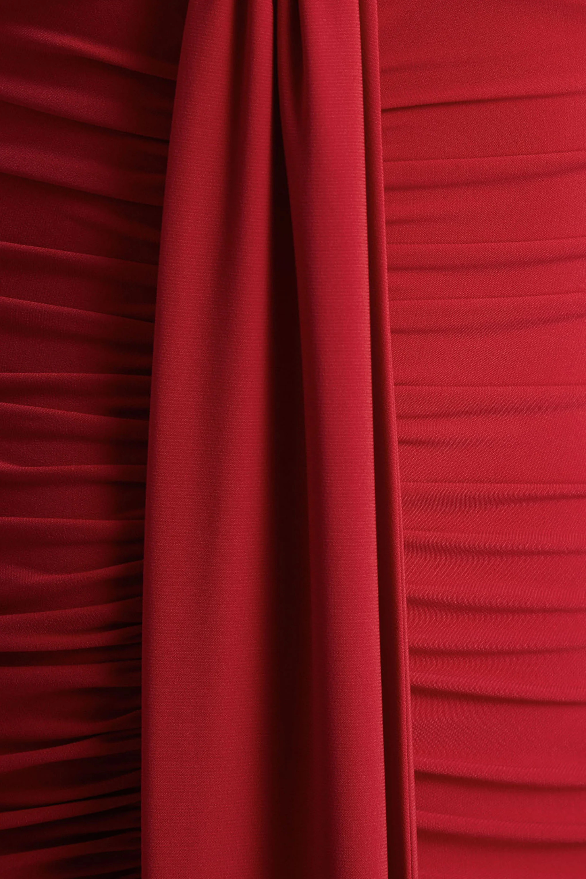 Ivara | Red Plunge-Neck Maxi Dress With Ruched Detailing And Sash - Image 6