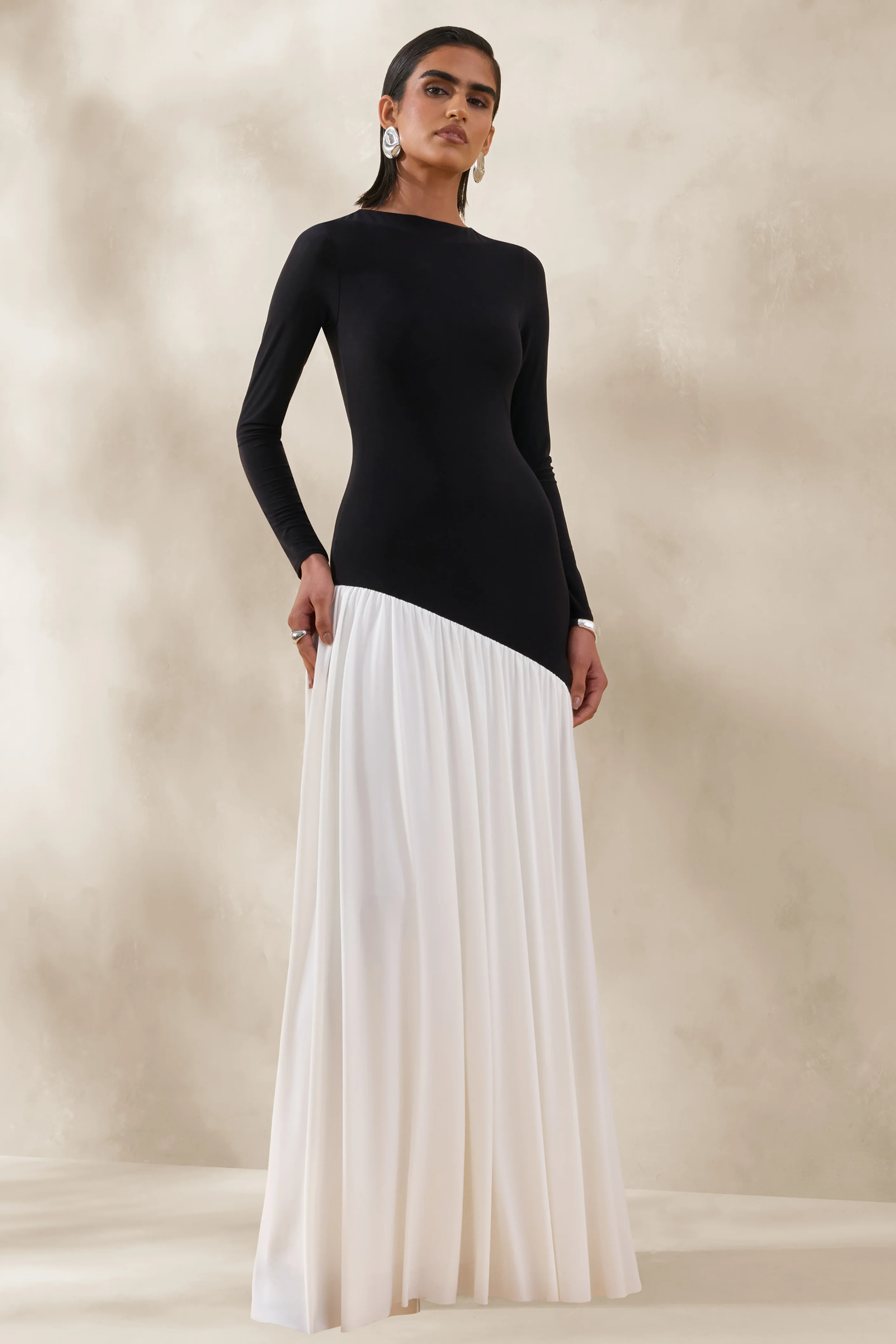 Jasira | Black & White Crew-Neck Maxi Dress With Asymmetric Drop-Waist - Image 5