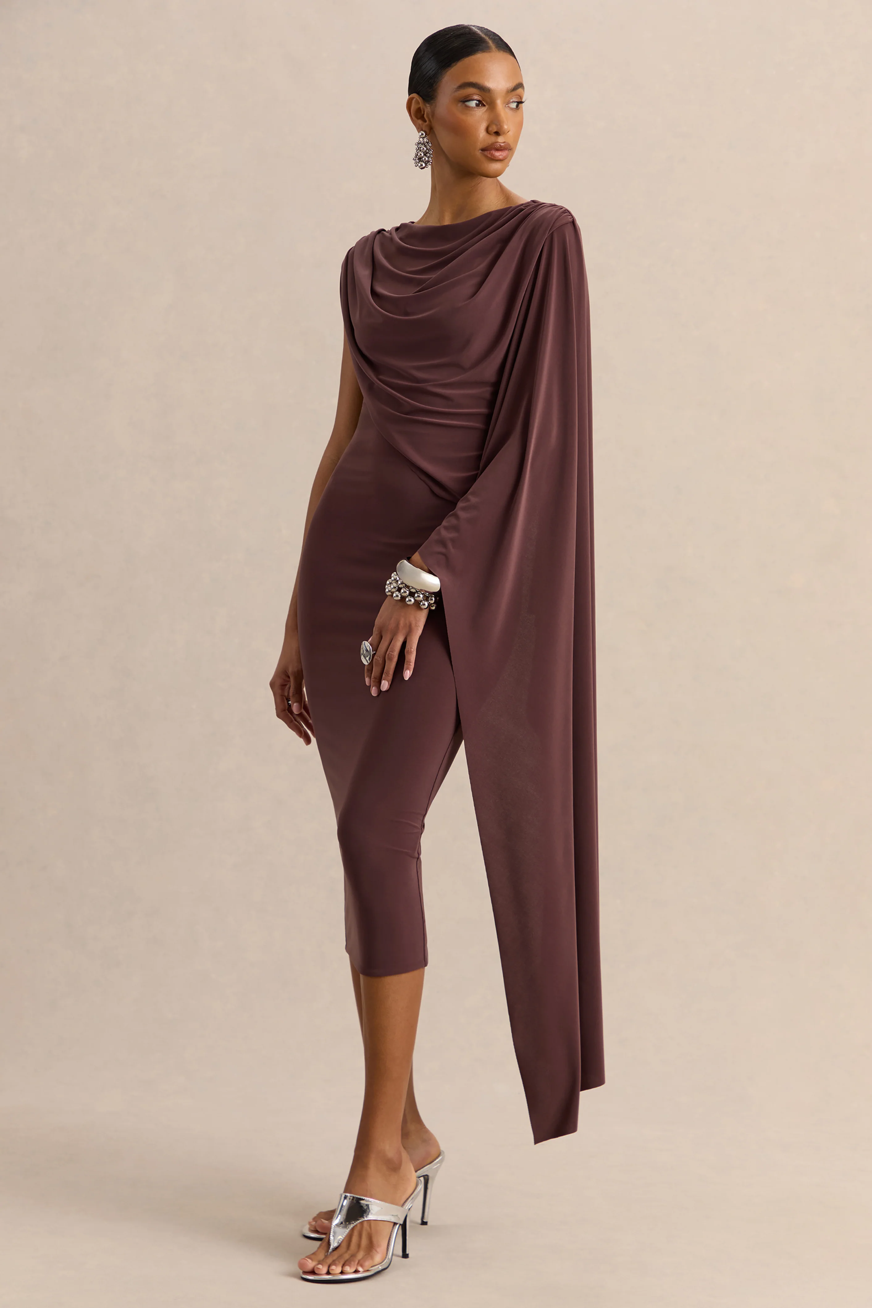 Kamoria | Brown Round-Neck Midi Dress With Cape-Sleeve - Image 5