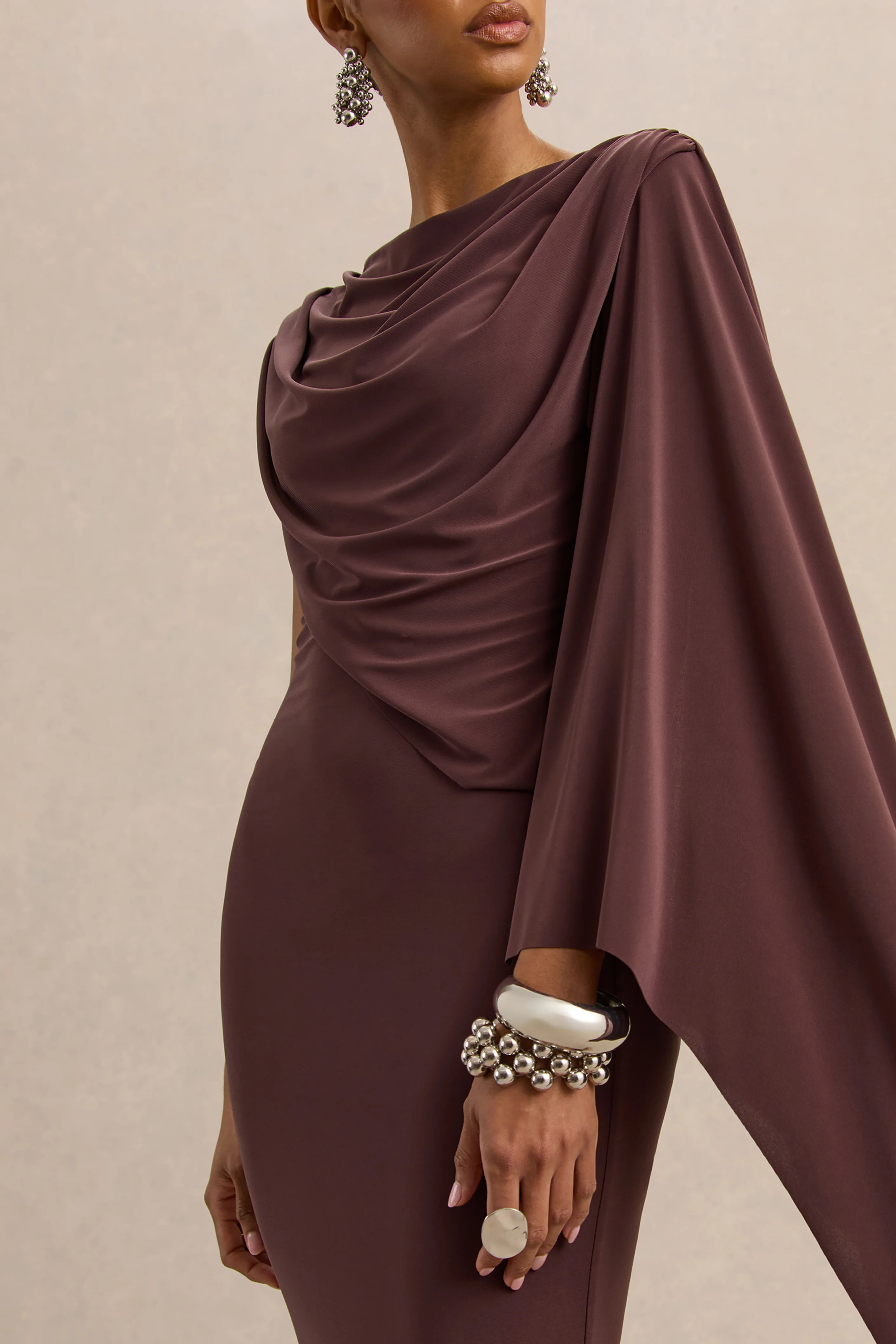 Kamoria | Brown Round-Neck Midi Dress With Cape-Sleeve - Image 6