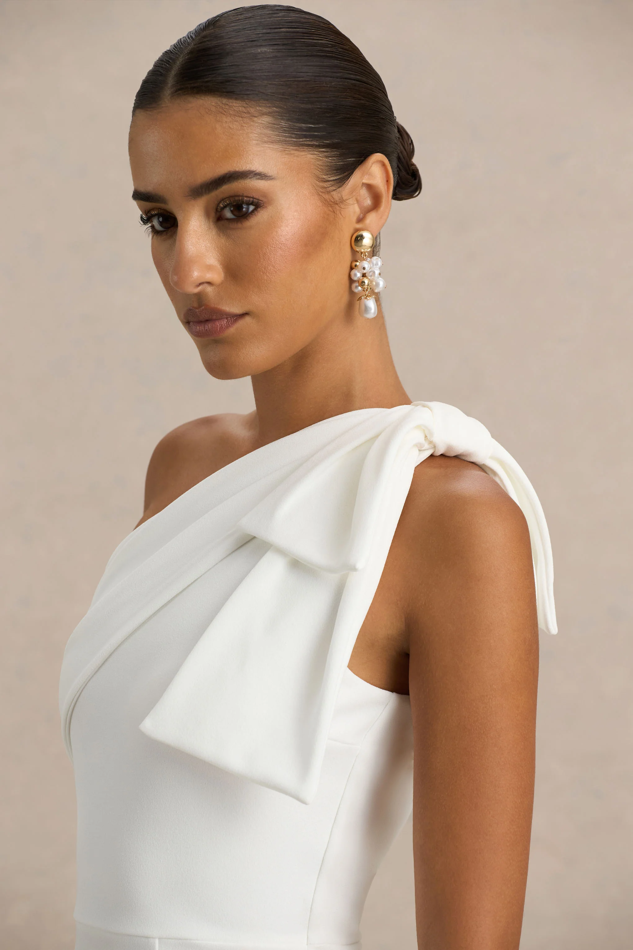 Kiri | White One-Shoulder Bow Maxi Dress - Image 5