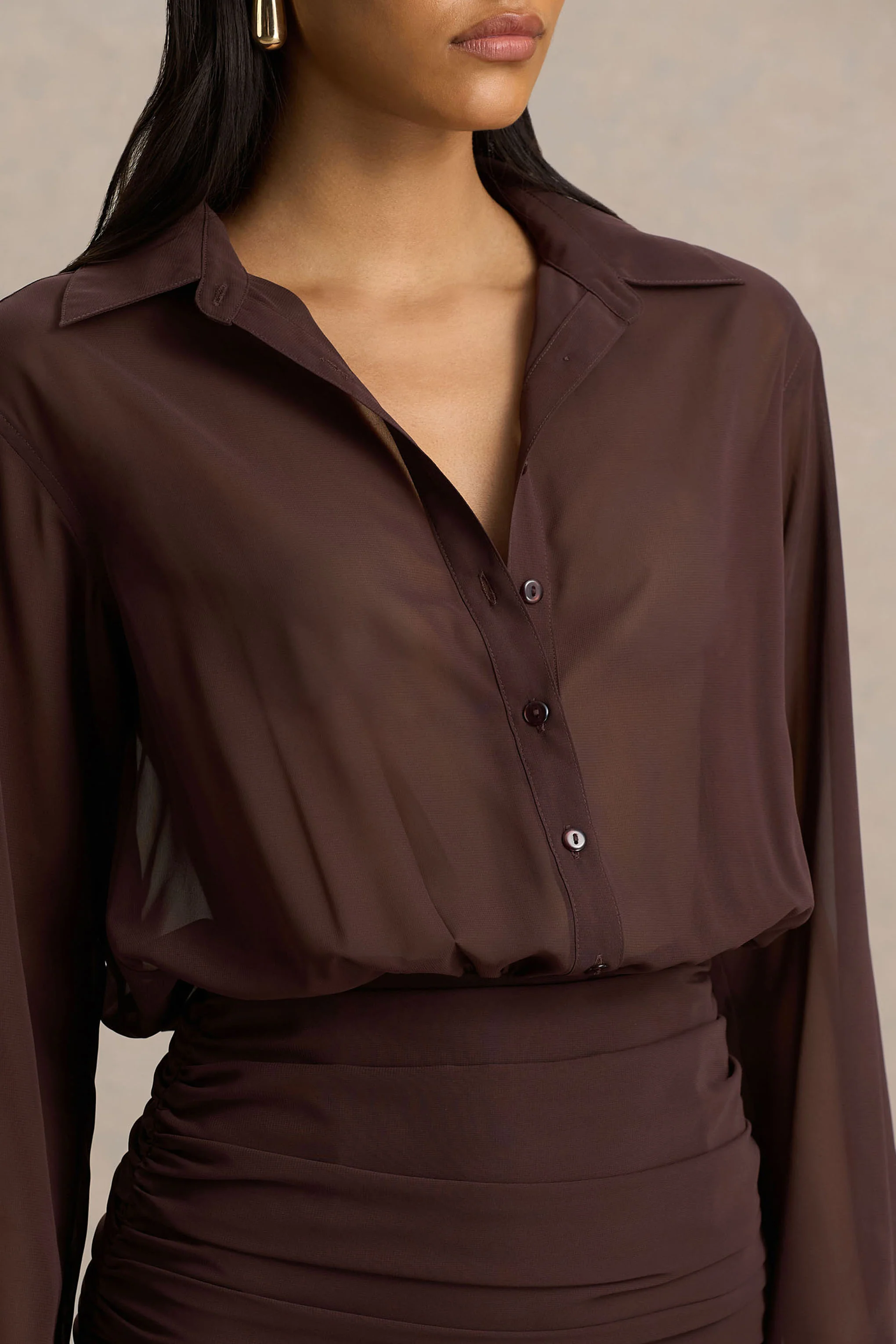 Kris | Brown Plunge-Neck Maxi Dress With Ruched Detailing - Image 4