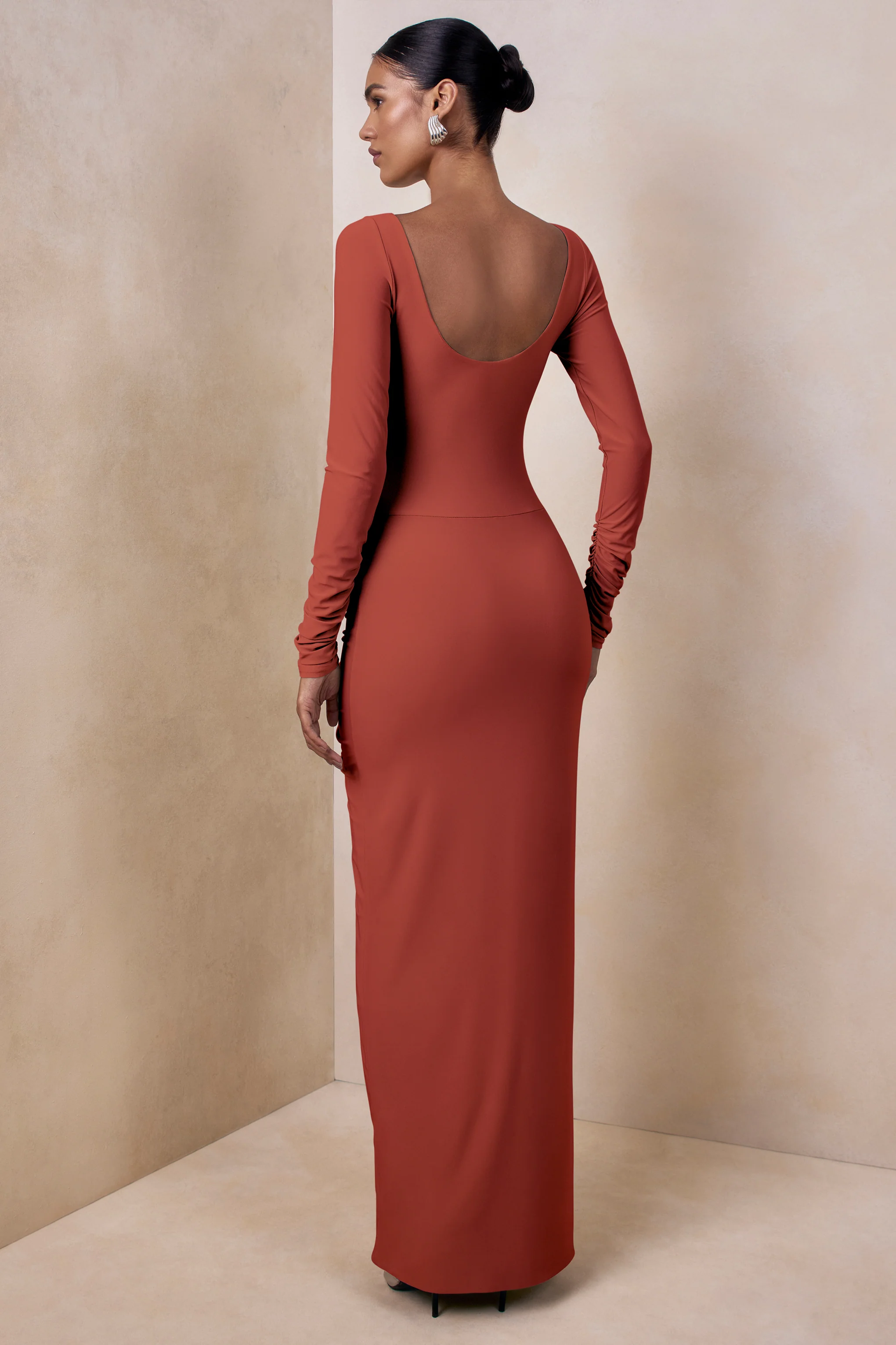 Matilda | Rust Boat-Neck Maxi Dress With Ruched Detailing - Image 2
