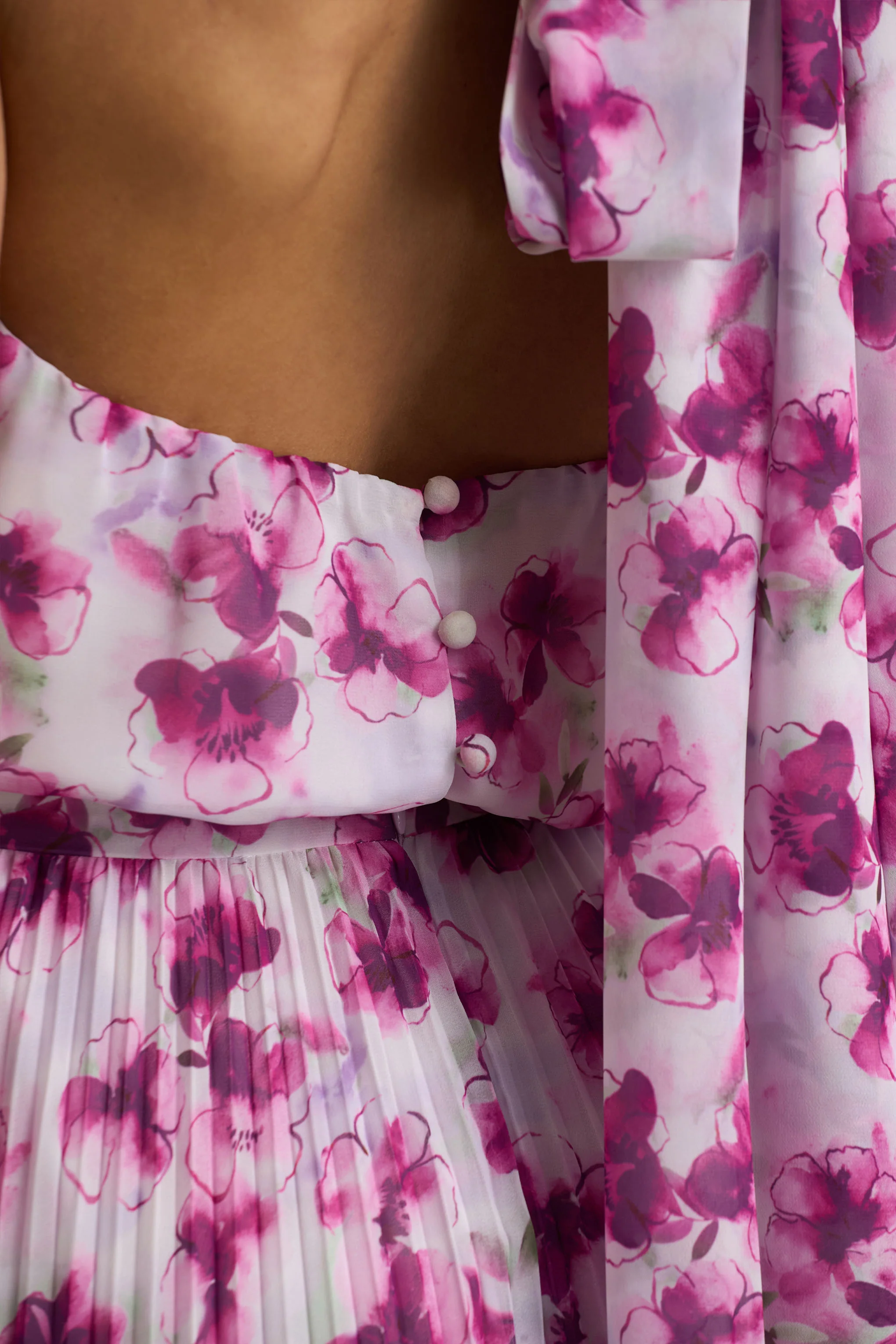 Refractive | Purple Floral Print Satin Maxi Dress With Halter-Neck and Pleated Skirt - Image 7
