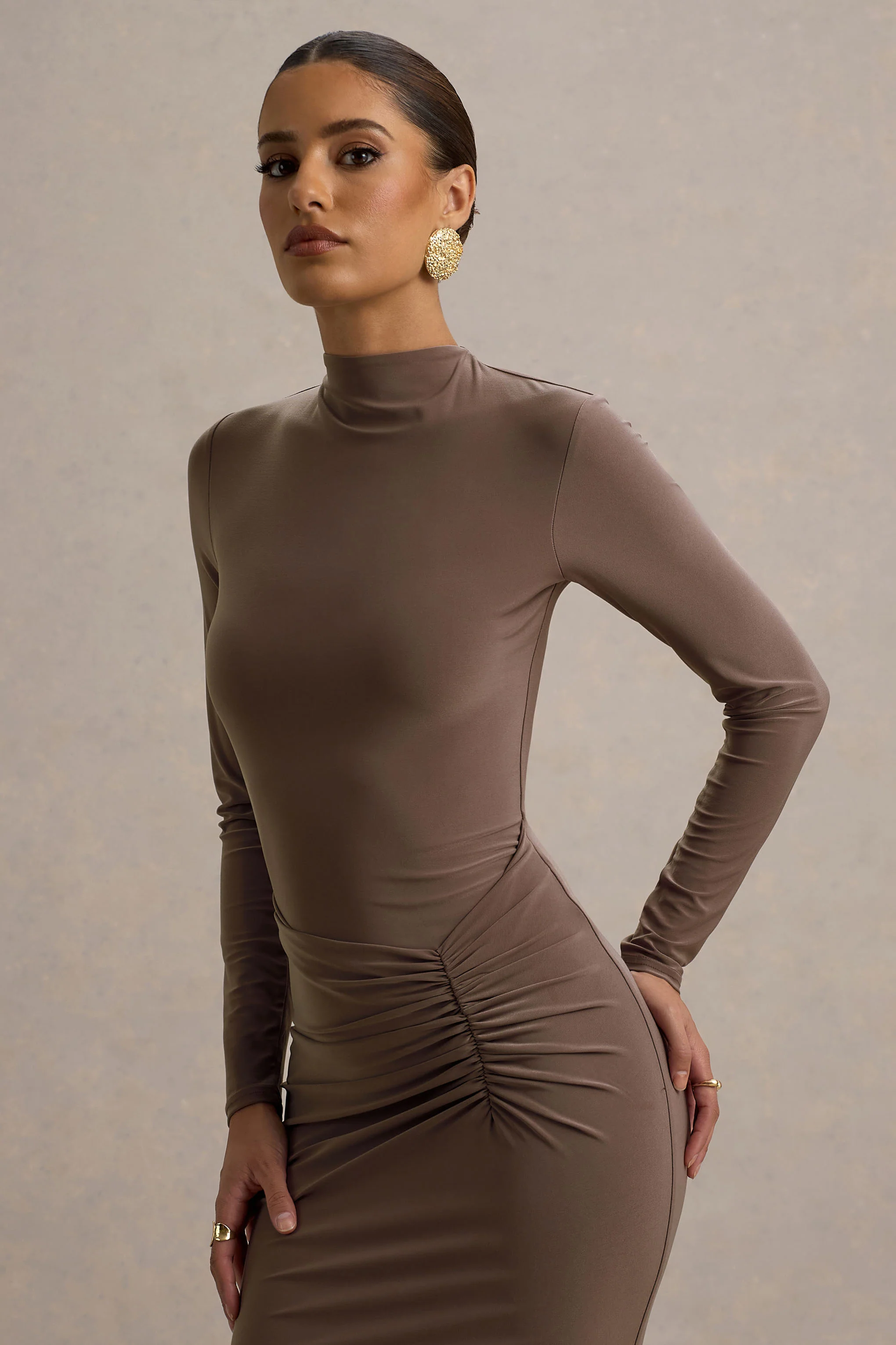 Reid | Brown Long-Sleeve Gathered Maxi Dress - Image 3