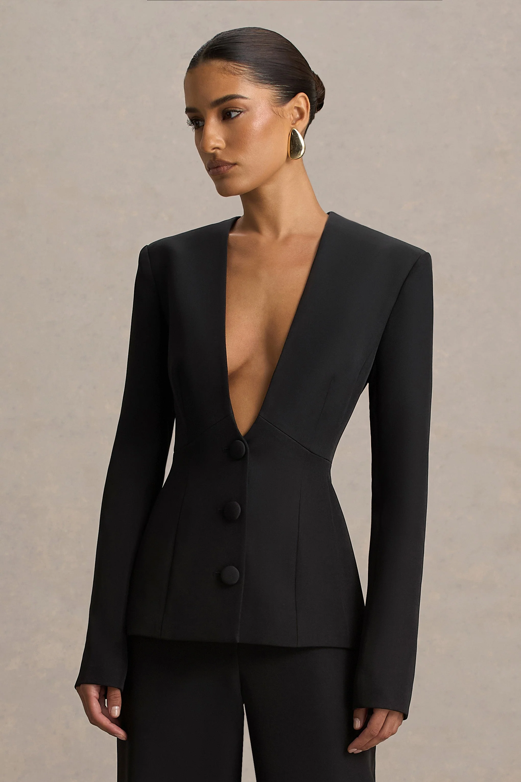 Rosalina | Black Extreme-Plunge Neck Tailored Blazer - Image 4