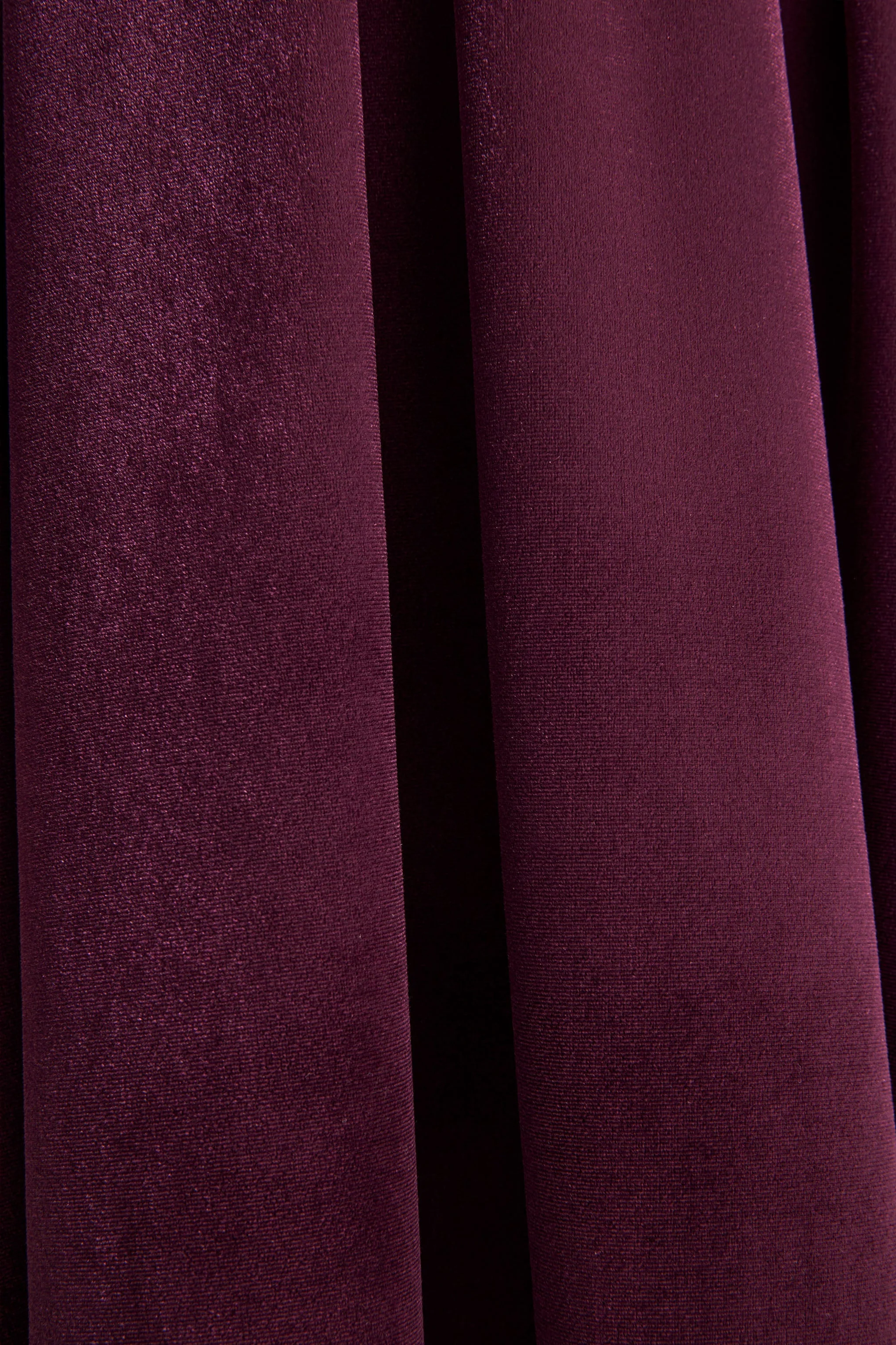 Seraphic | Burgundy Velvet Puff-Sleeve Midi Dress - Image 6