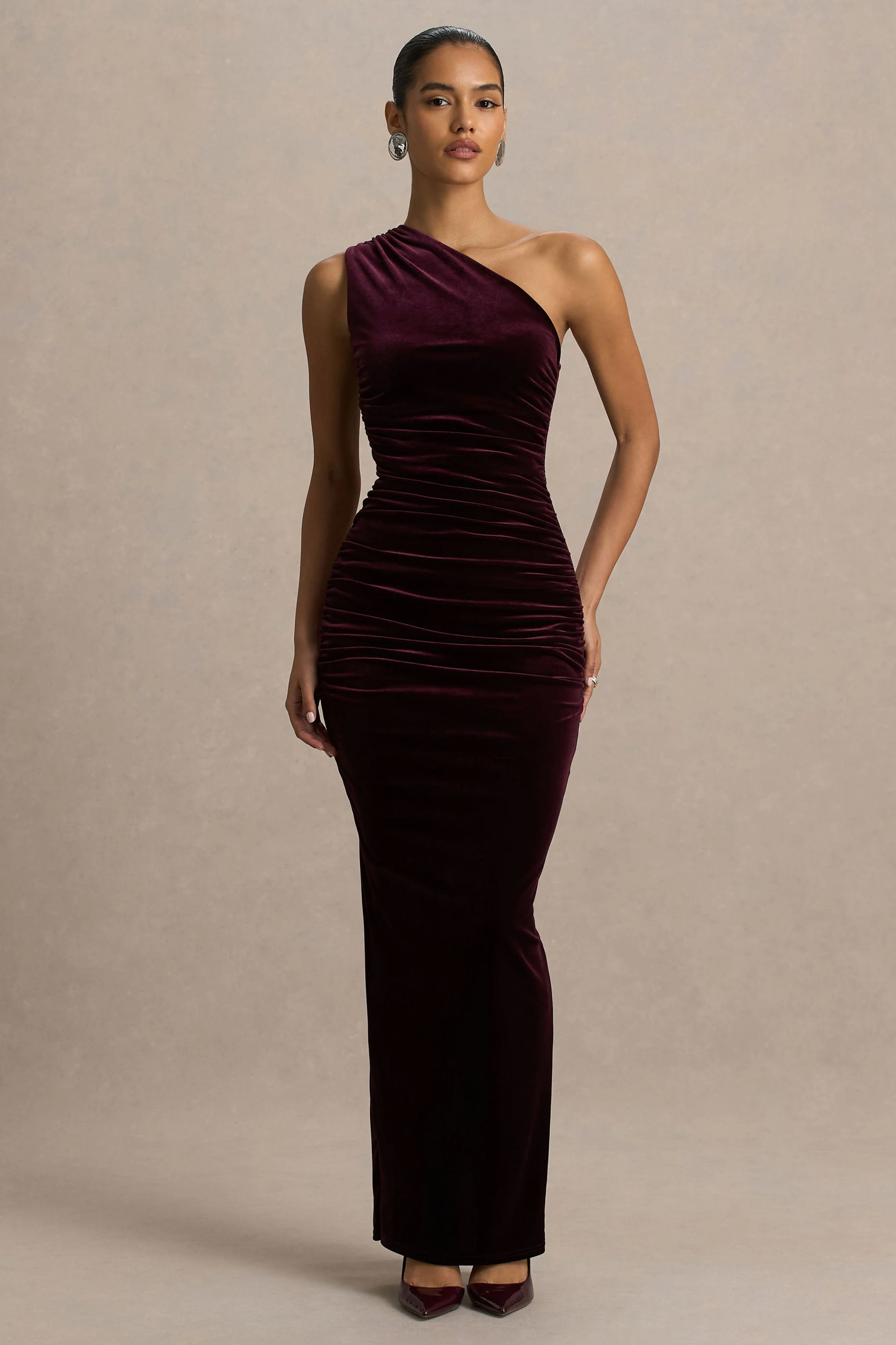 Treat | Burgundy Velvet Asymmetric-Neck Maxi Dress With Ruched Detailing. - Image 4