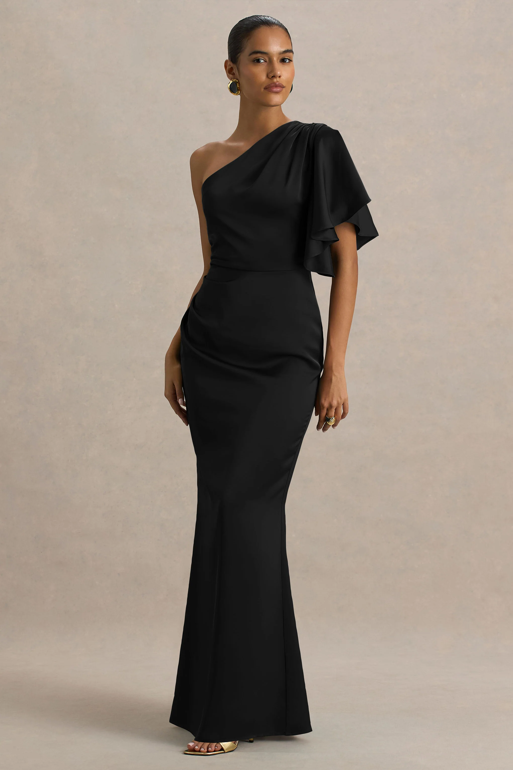 Unforgettable | Black Asymmetric-Neck Maxi Dress With Ruffled Detailing - Image 4