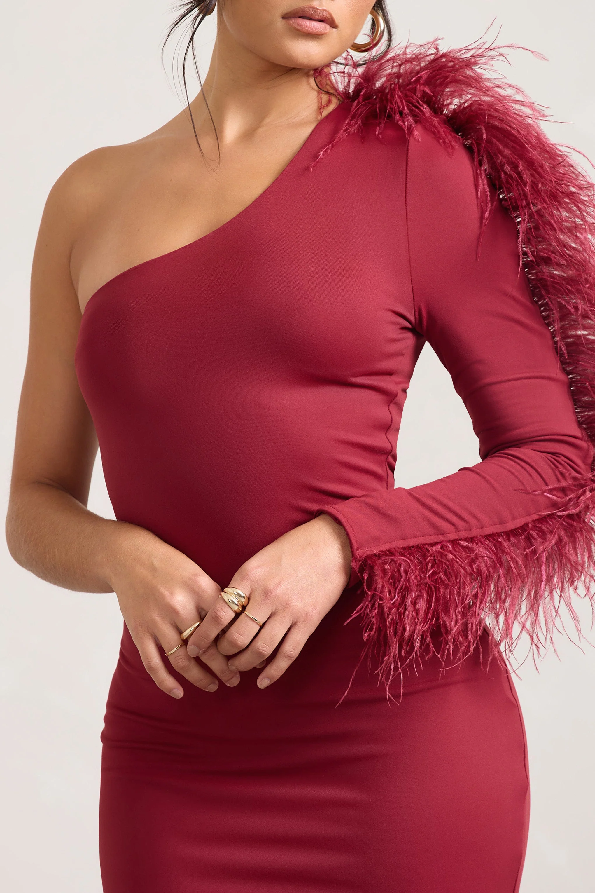 Wild One | Burgundy One-Shoulder Bodycon Midi Dress With Feather-Trimmed Sleeve - Image 2